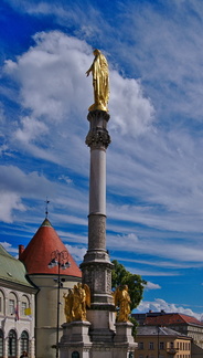 24 Stunden in Zagreb Mariensäule vor der Kathedrale