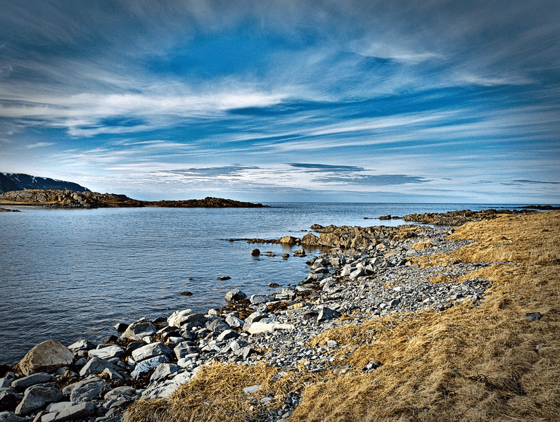 Steiniger Strand in Norwegen 