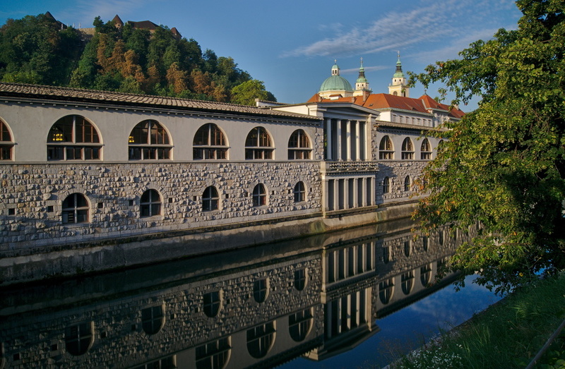 Spiegelung an einem Kanal