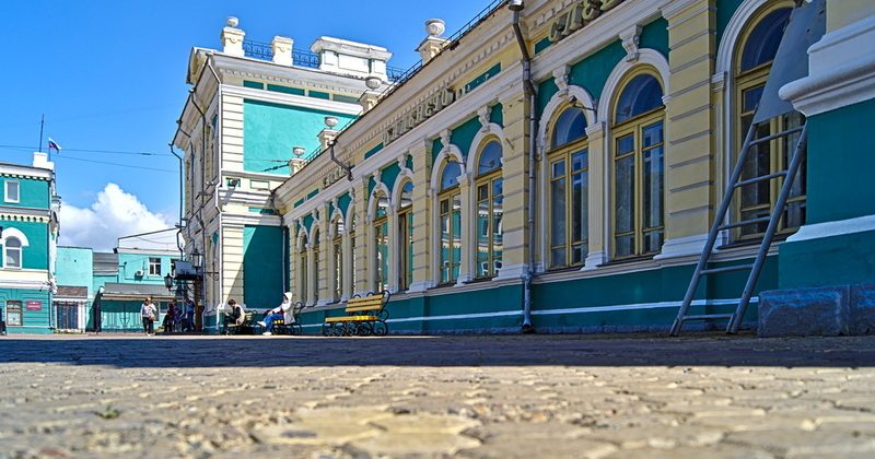 Bahnhof in Irkutsk reise mitd er transsibirischen eisenbahn