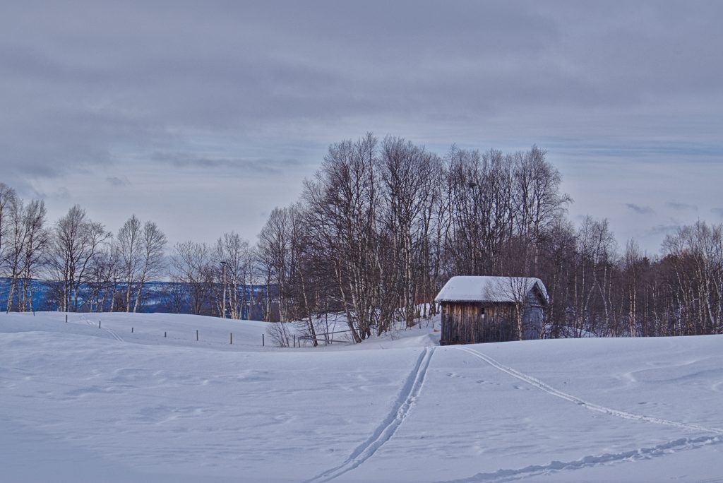 Haus im Schnee Rørøs Adventskalender für Norwegen